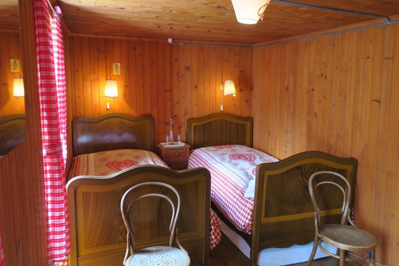 Edelweiss Mountain Guest House - 1 Hour Hike Up From Zermatt Station - On Hiking Trail - No Transport ภายนอก รูปภาพ