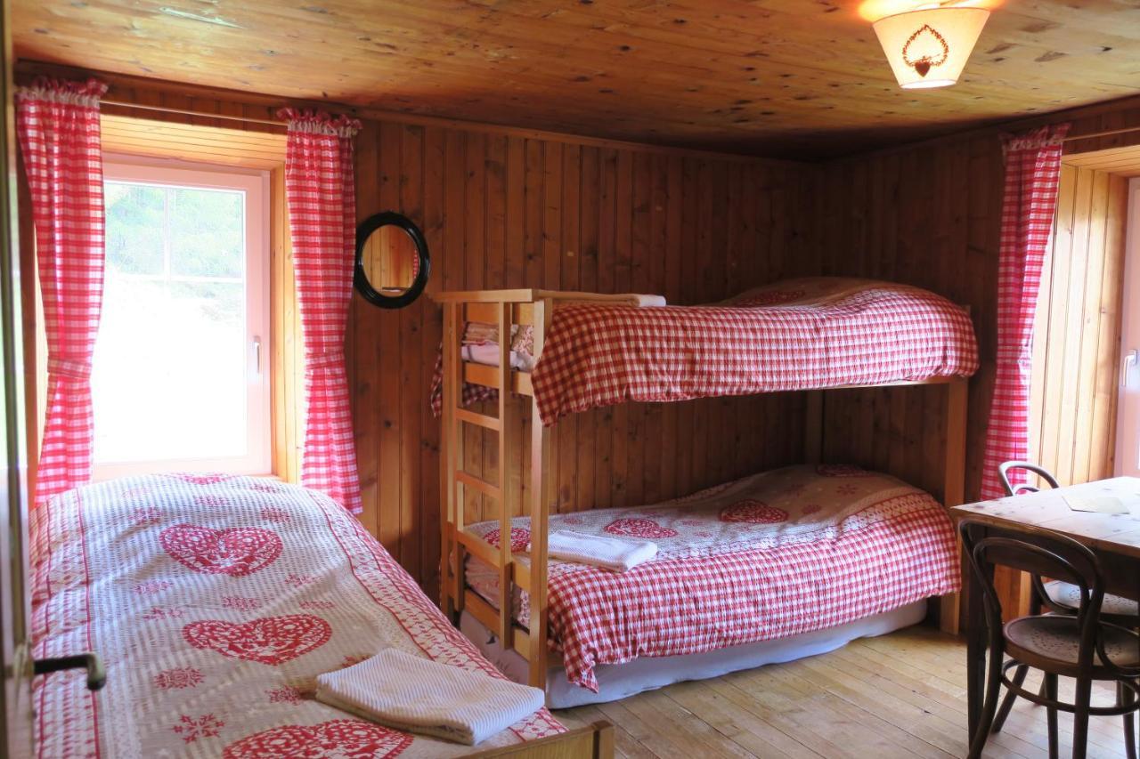 Edelweiss Mountain Guest House - 1 Hour Hike Up From Zermatt Station - On Hiking Trail - No Transport ภายนอก รูปภาพ