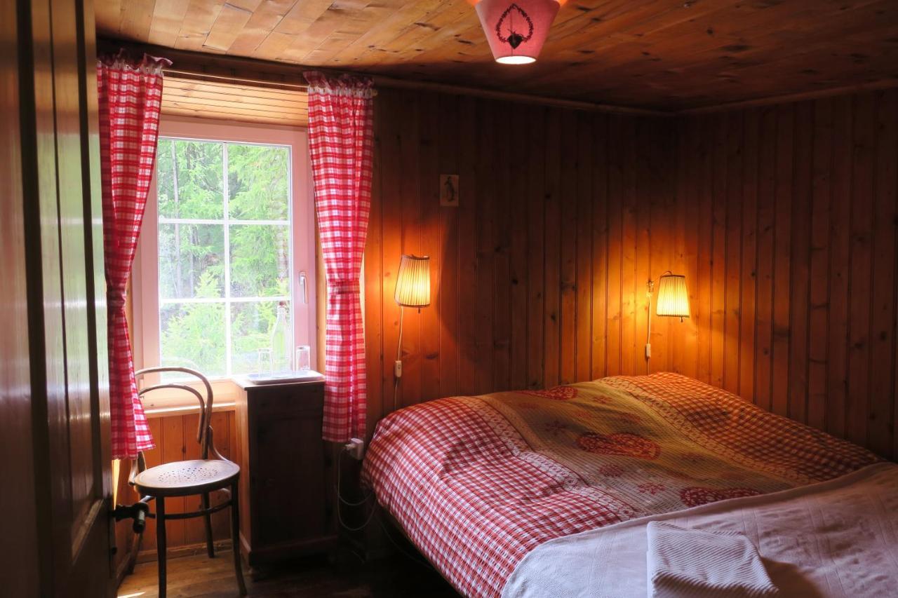 Edelweiss Mountain Guest House - 1 Hour Hike Up From Zermatt Station - On Hiking Trail - No Transport ภายนอก รูปภาพ