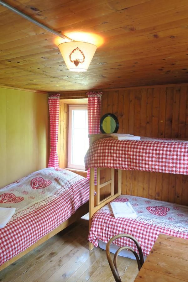 Edelweiss Mountain Guest House - 1 Hour Hike Up From Zermatt Station - On Hiking Trail - No Transport ภายนอก รูปภาพ